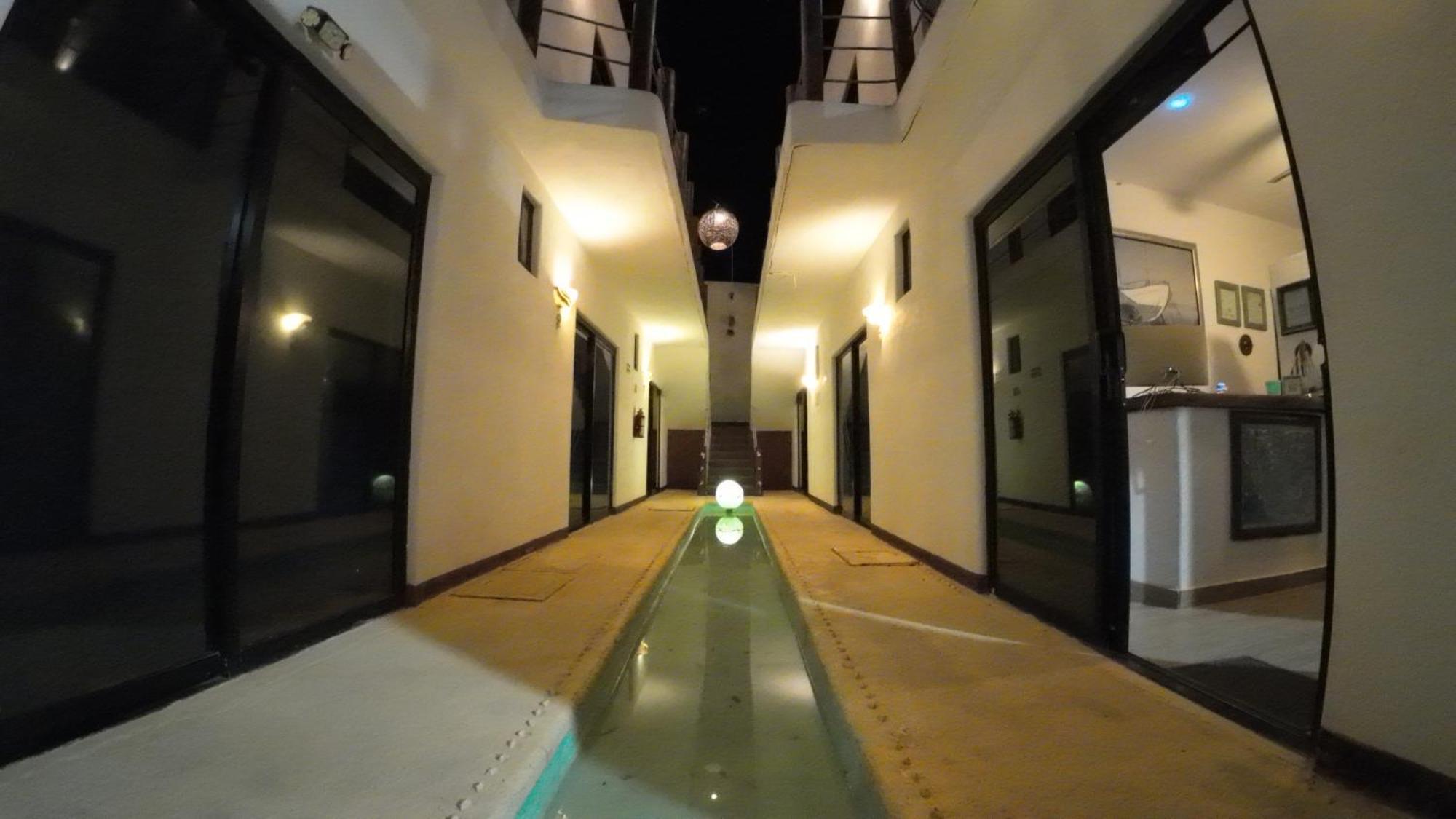 Ade Hotel Bacalar Bagian luar foto